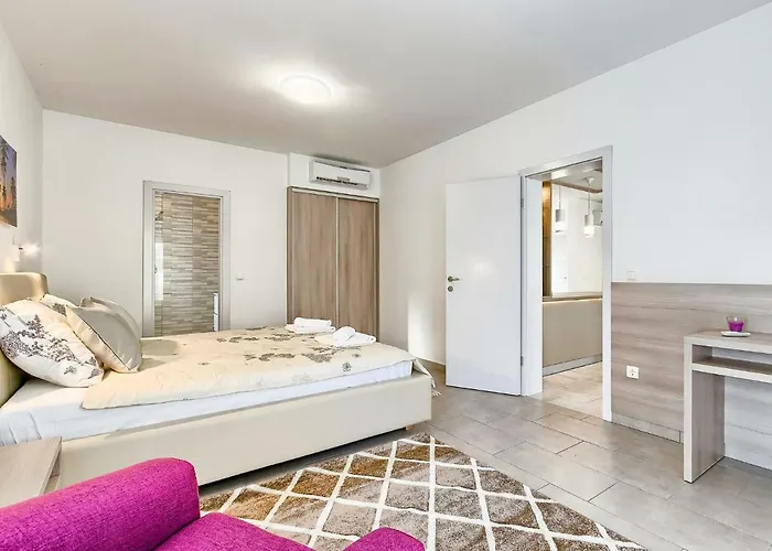 Blue Pearl Porec