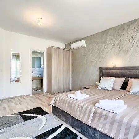 Apartment Sunny Adriatic Βίλα *