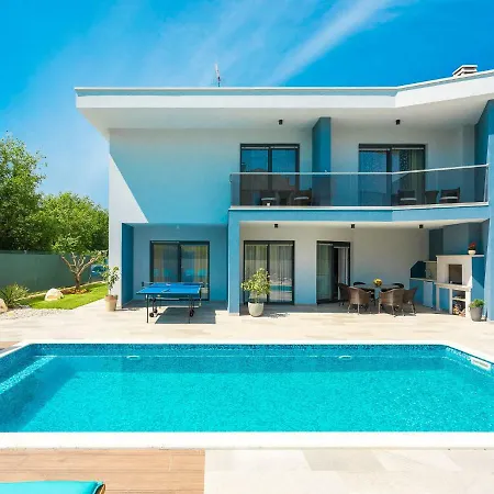 Blue Pearl Porec